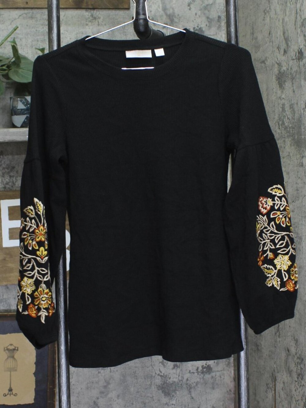 Red Belle By Kim Gravel Micro Waffle Lantern Sleeve Embroidered Shirt